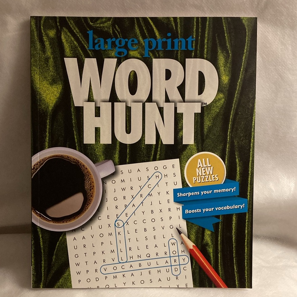 NWOT - Large Print Word Hunt (2), Sketch Pad and Colouring Pencils Bundle - Picture 2 of 9